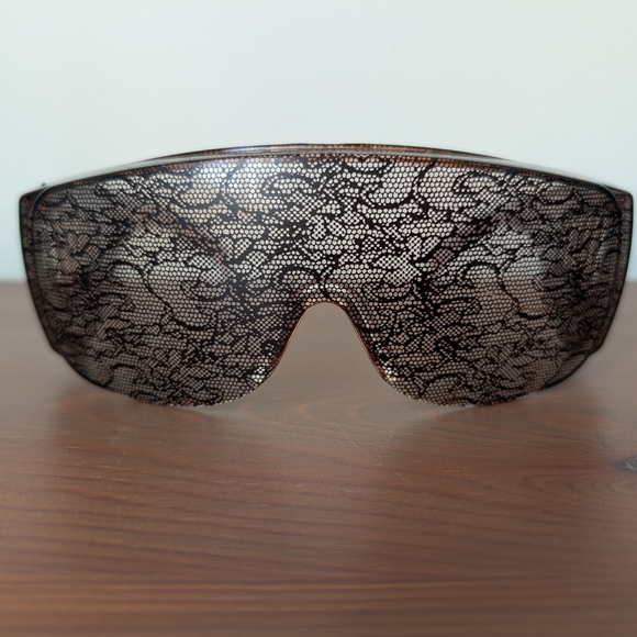 Lace Print Sunglasses - Picture 1 of 8